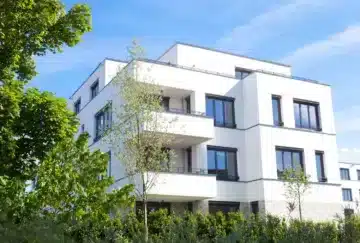 Modernes Familienidyll mit viel Grünfläche, 10787 Berlin, Mehrfamilienhaus